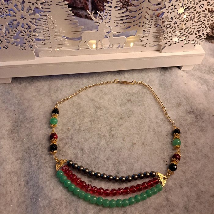 Collier chic multi rang vert noir et rouge - photo numéro 4