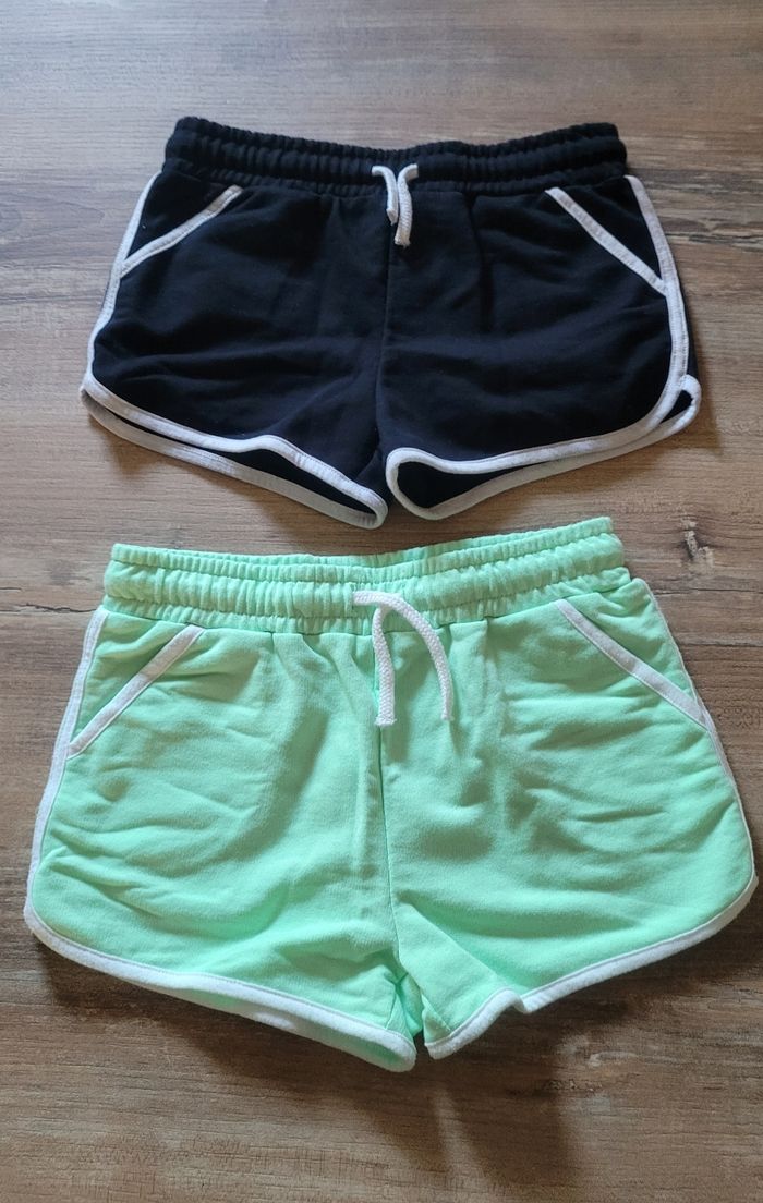 Lot 2 shorts