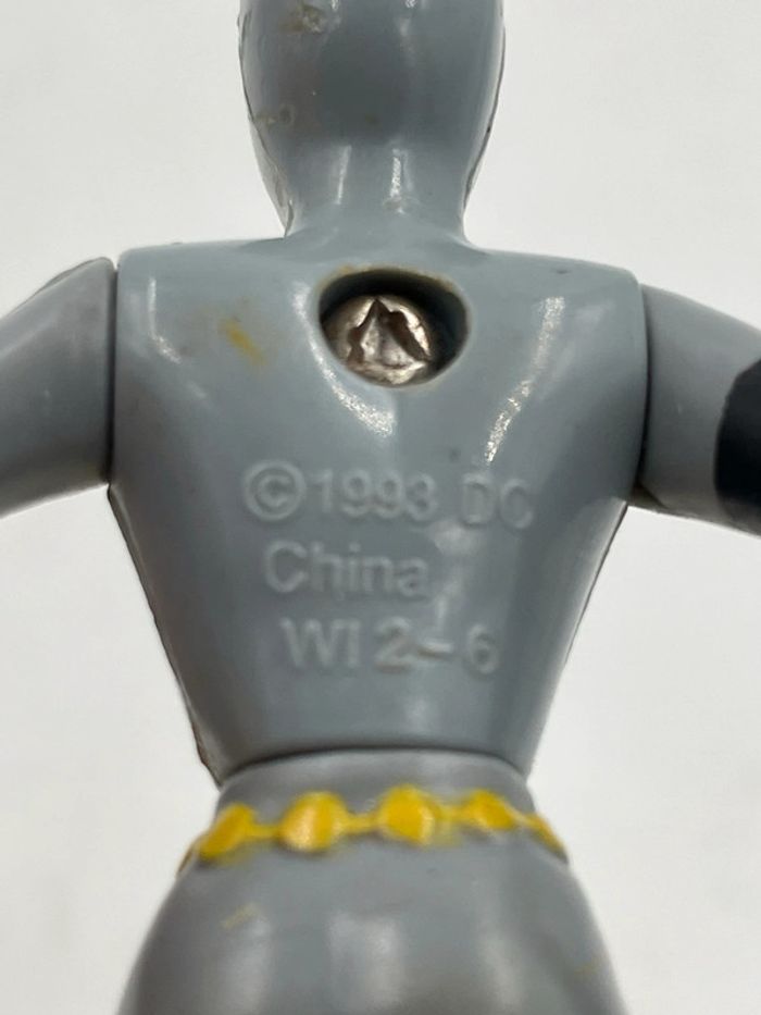 Figurine Dc Comics Wonder Woman 1993 9,5 cm - photo numéro 3