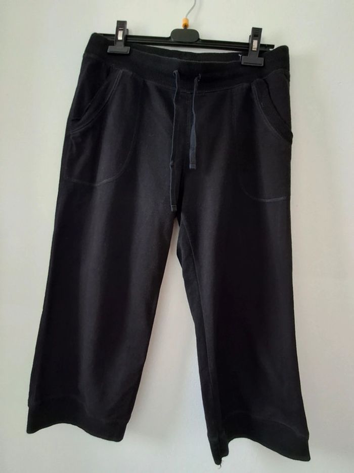 Pantalon noir corsaire en coton - taille M - TB état