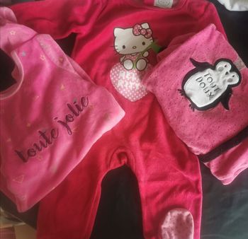 Lot 3 pyjamas 6 mois