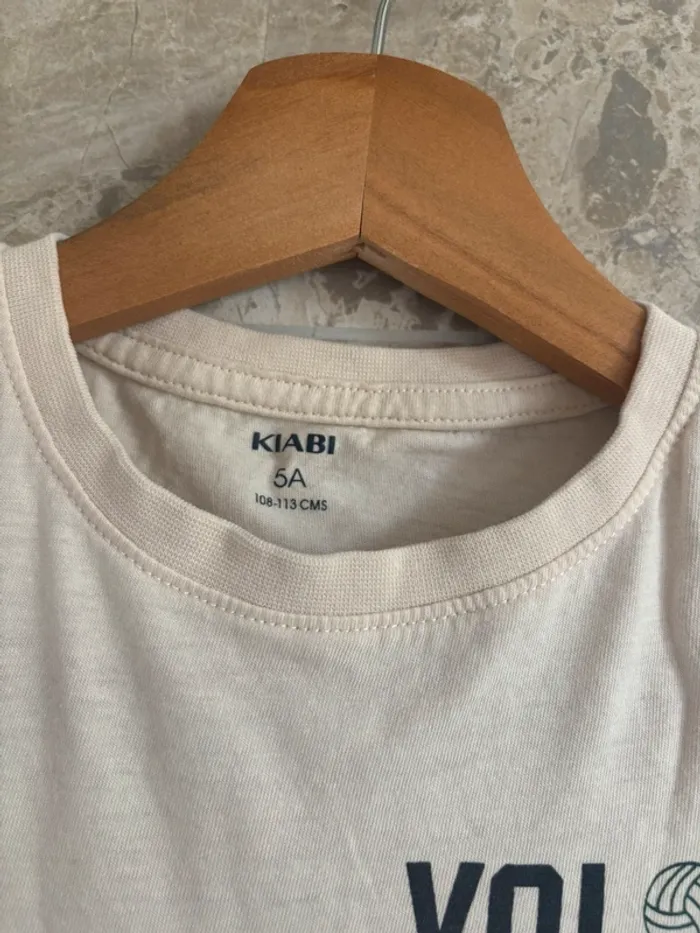 T shirt beige manches courtes Kiabi - photo numéro 2
