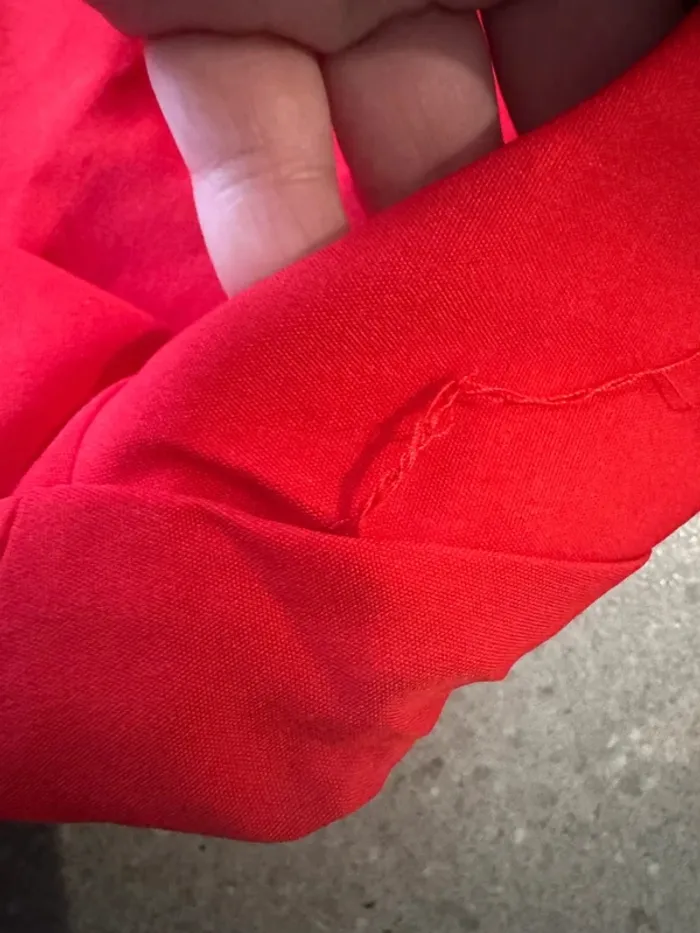 Pantalon rouge XXL, très bon état, 52x110cm - photo numéro 2