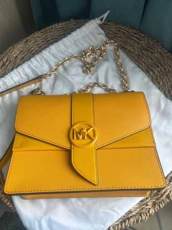 Sac Mickael kors jaune neuf