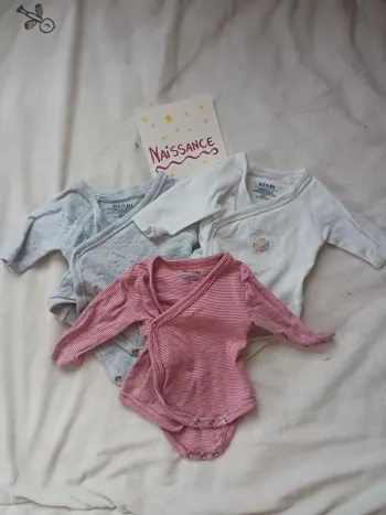Lot de 3 bodies naissance
