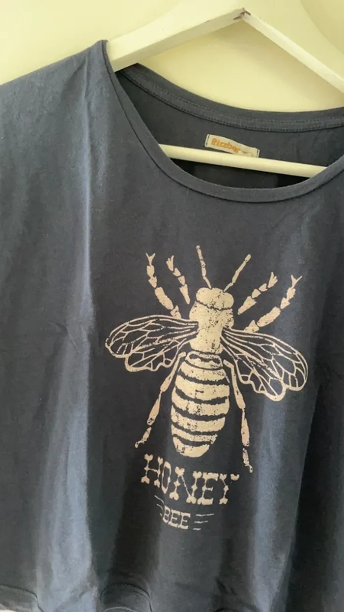 TEE shirt - photo numéro 2
