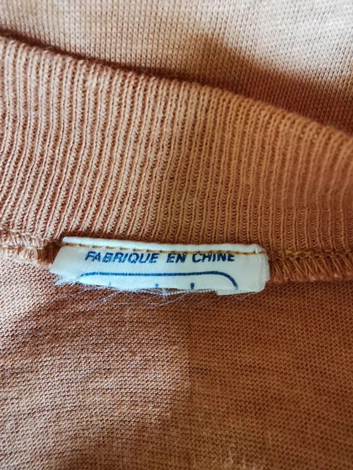 T-shirt marron orangé - photo numéro 7