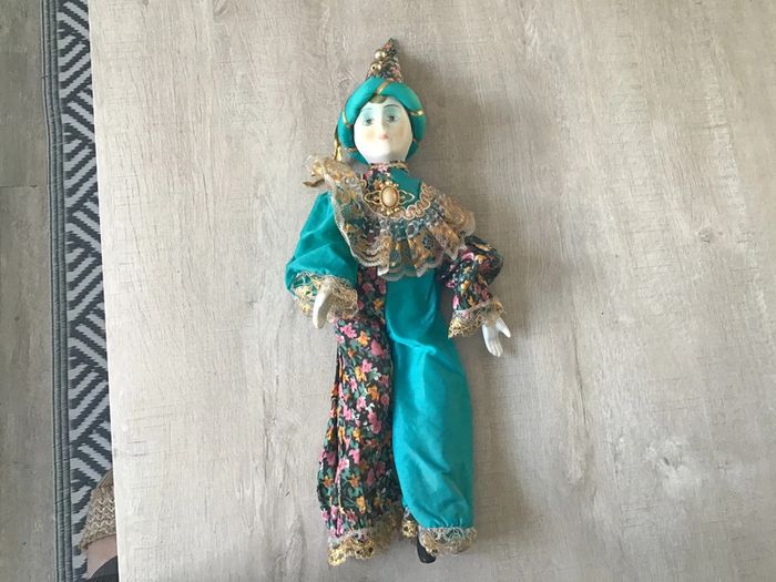 Grand personnage porcelaine - photo numéro 1