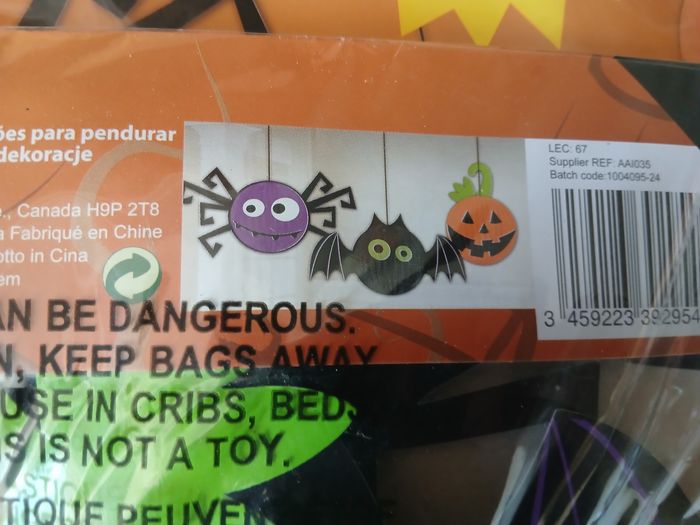 Lot de 23 paquets de 3 décorations 3D halloween - photo numéro 4