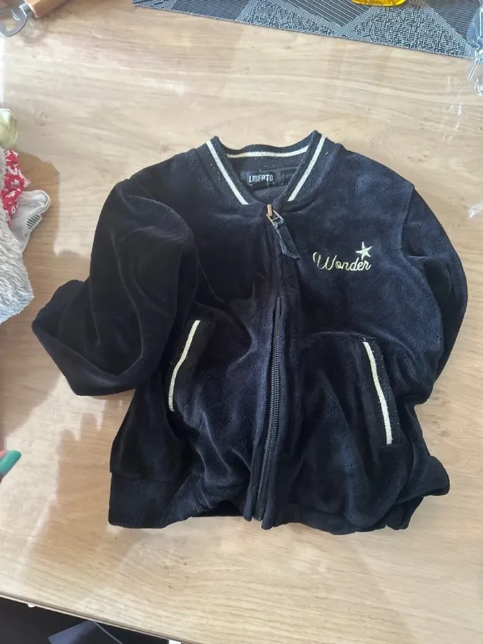Lot vêtements 5 ans Fille 🧒 - photo numéro 8