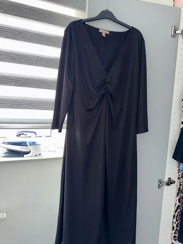 Robe nour h&m taille xl tres bonne etat