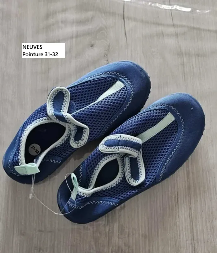 Chaussures aquatiques NEUVES 31-32