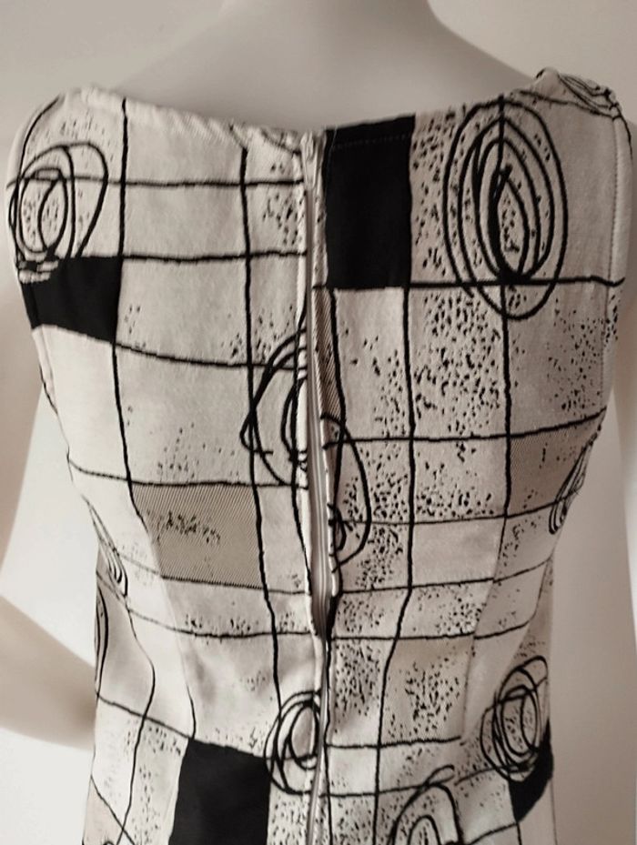 Robe épaisse taille 36 Desigual - photo numéro 6