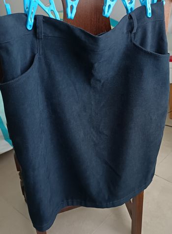 Jupe courte Armand Thiery taille 40 en très bon état