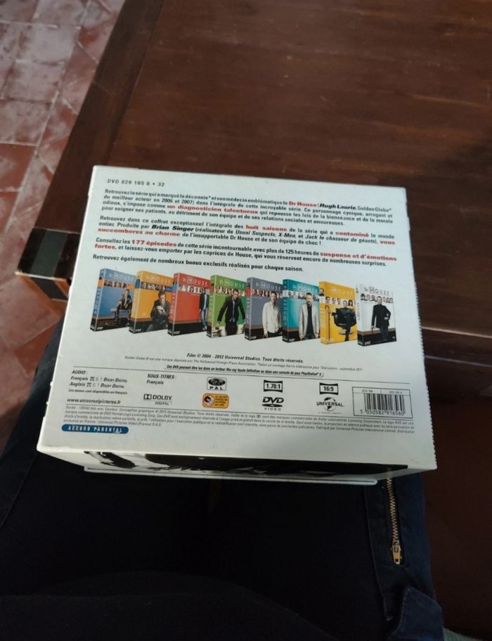 Coffret DVD intégrale Dr.House - photo numéro 4
