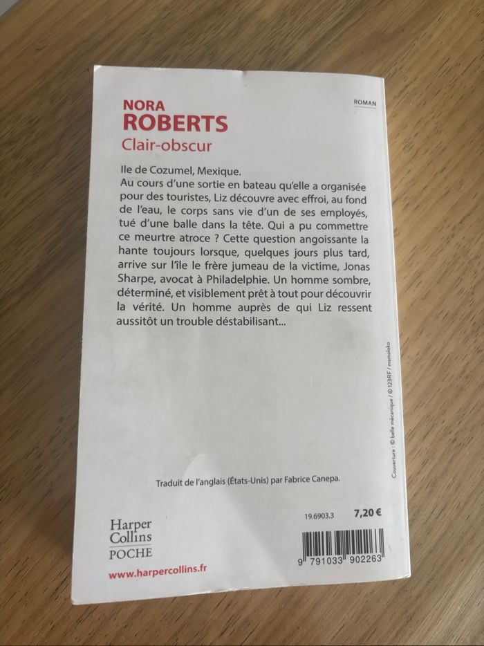 Livre clair obscur - photo numéro 2