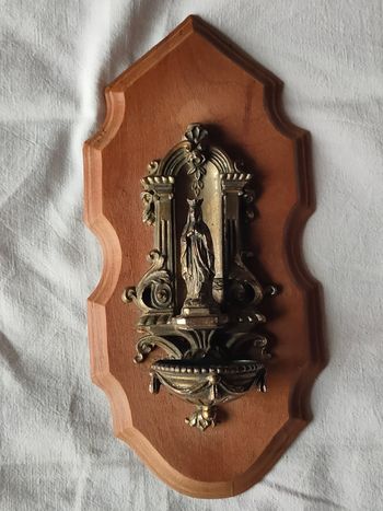 Ancien bénitier en bois (n°20)