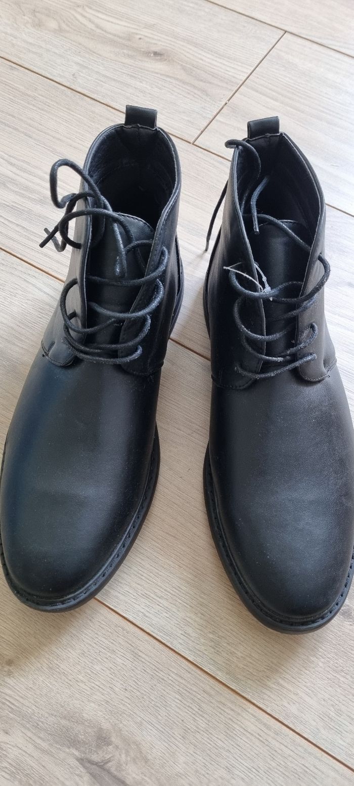Bottines noires homme taille 42. Toutes neuves - photo numéro 3
