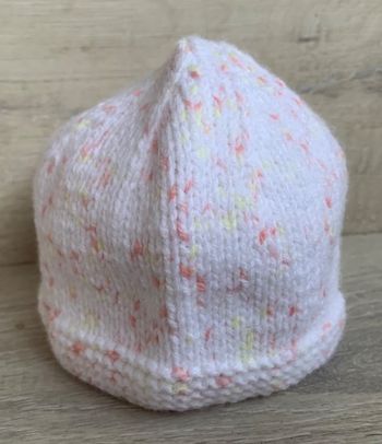Bonnet au tricot 0-3 mois