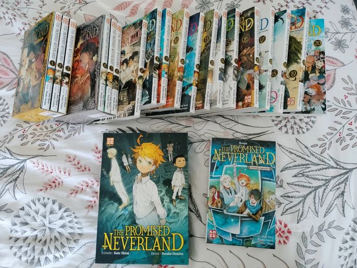 The promised neverland intégrale / complète + un roman