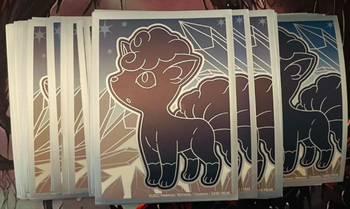 Lot de 110 Sleeves Officielles Pokémon Goupix 2022 🔥