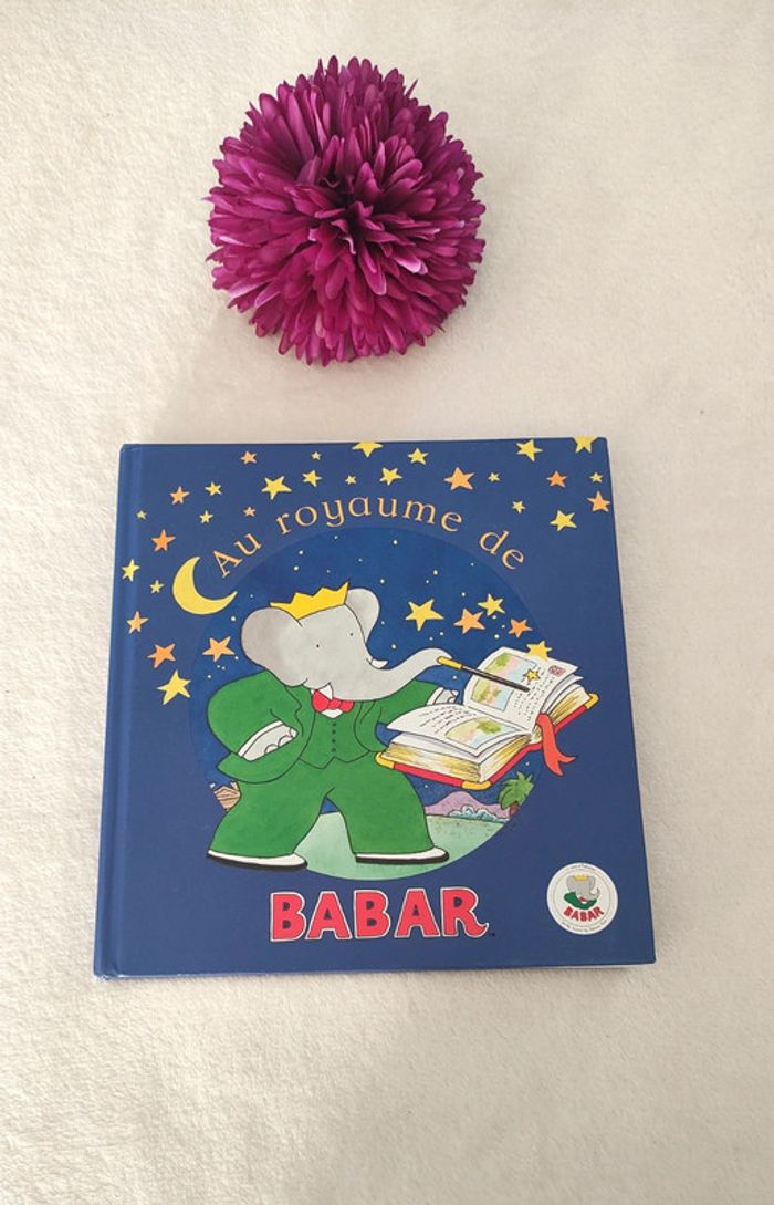 Gros livre Babar 300 pages - photo numéro 1