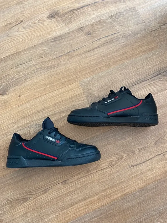 Adidas Continental 80 F99786 – Noir Vintage – Taille 38,5 – État Neuf