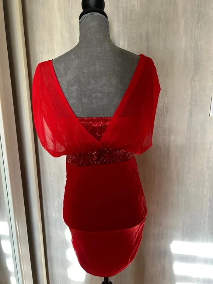 Robe strass rouge - photo numéro 5