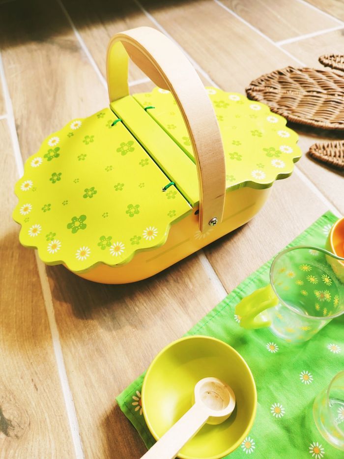 🧺Dinette panier pique nique vaisselles en bois et plastique marque Djeco - photo numéro 5
