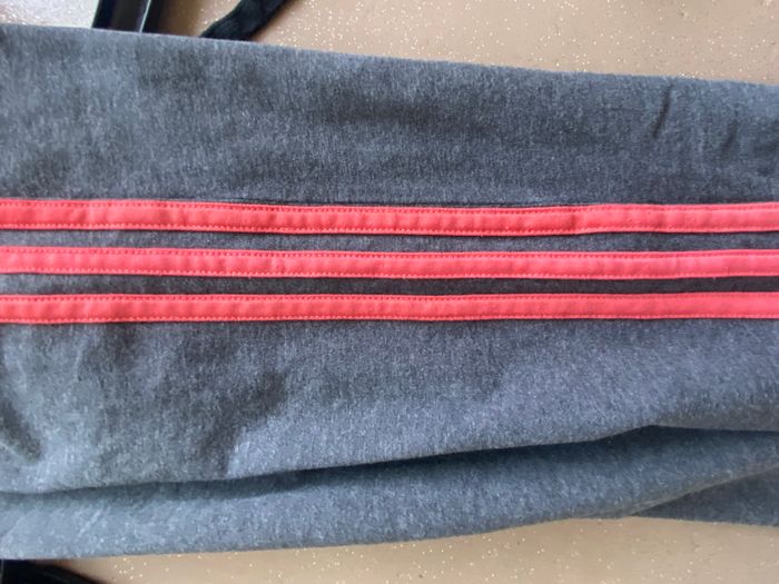 Legging Adidas taille XS - photo numéro 4