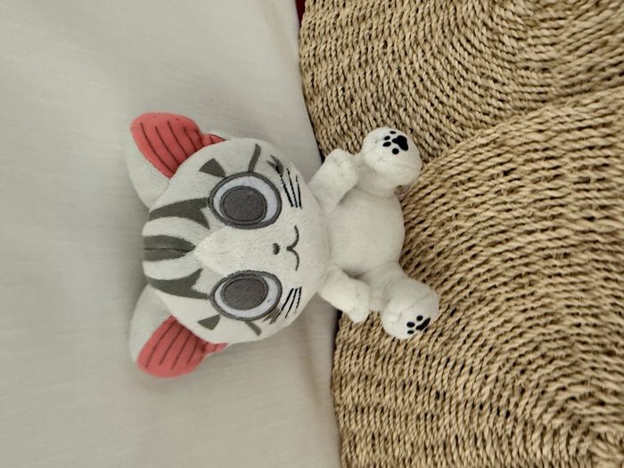 Peluche CHI ! Chi ! chi une vie de chat peluche