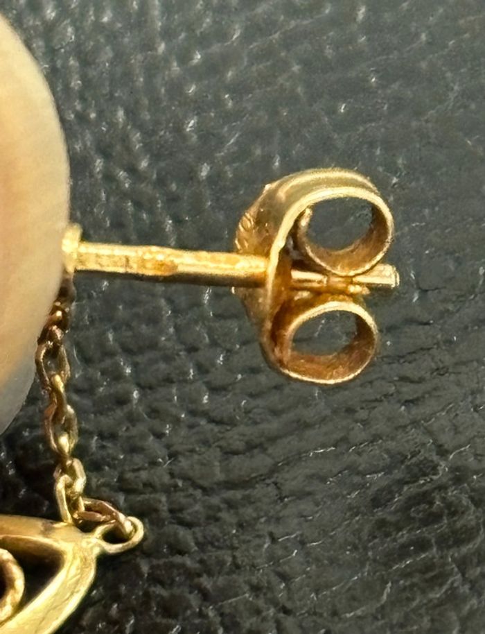 Jolie paire de boucles d’oreilles pendantes en or 18 carat femme TBE - photo numéro 4