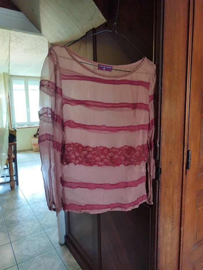 Top blouse rose dentelle col perles vintage M/38 - photo numéro 2