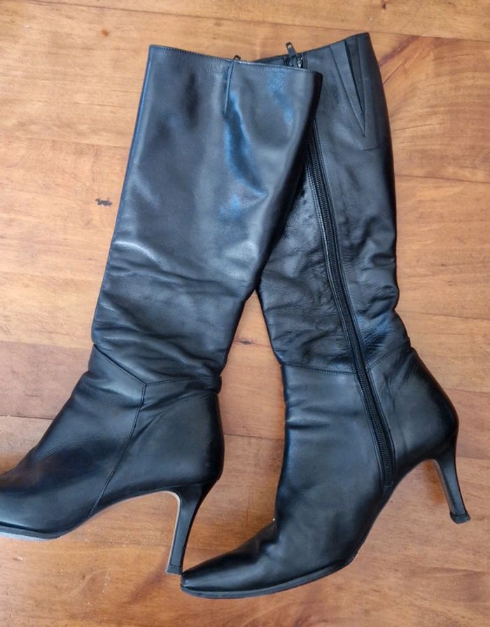 Superbes bottes cuir talon taille38,5