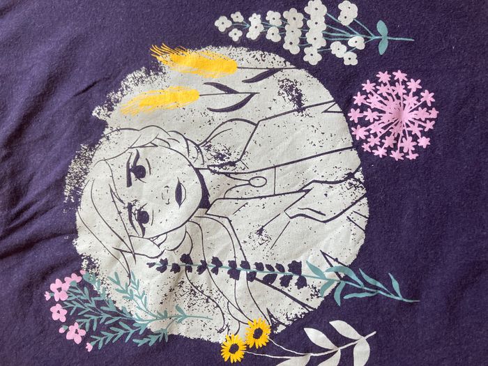 2 Tee-shirts Disney Reine des neiges taille 98/104 - photo numéro 3