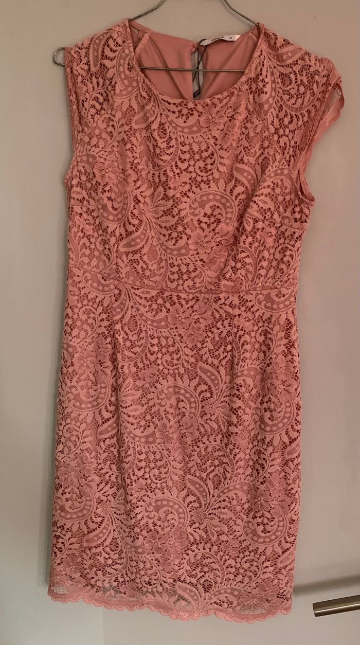 Robe dentelle T38
