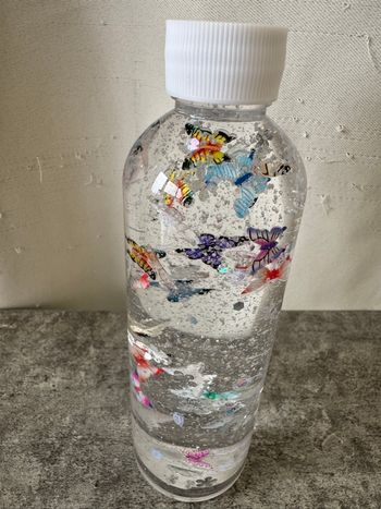 Bouteille sensorielle thème papillons 