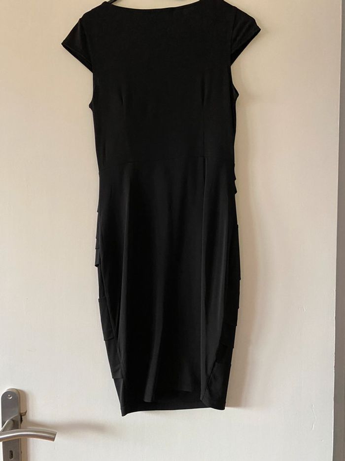 Robe bijou noire Orsay correspond à un 38 - photo numéro 2
