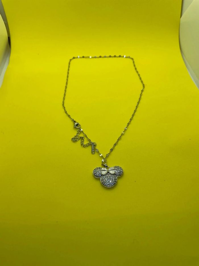 Collier tête de Minnie
