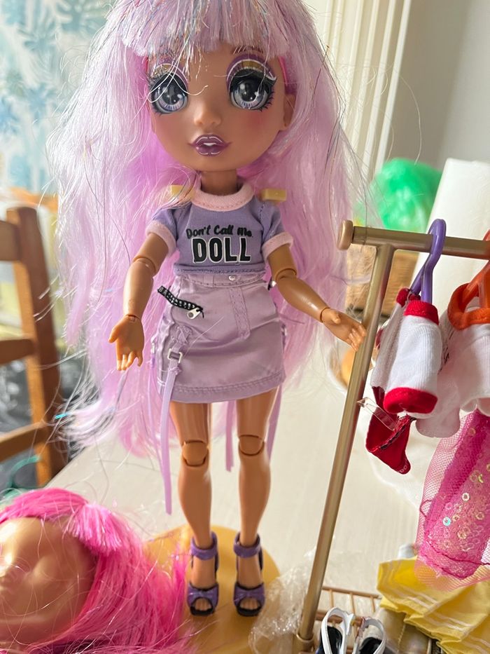 Poupée rainbow high - photo numéro 4