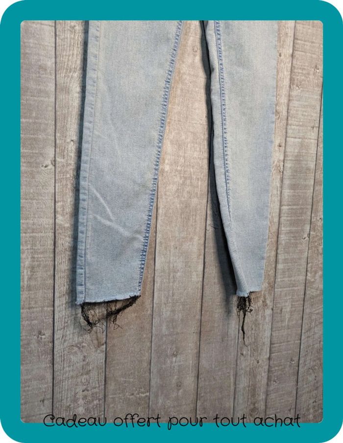 Jean taille haute Jennyfer 32 - photo numéro 3