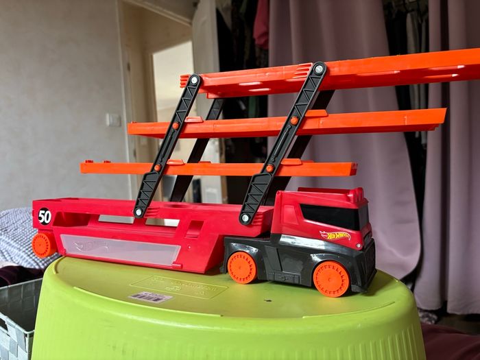 Camion transporter voitures