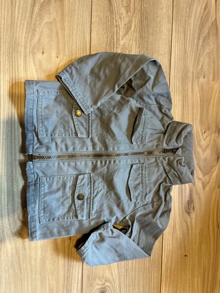 Veste à capuche 18mois