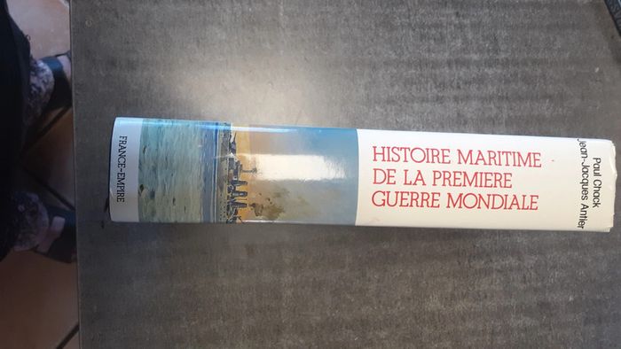 Livre sur l histoire de la marine pendant la premiere guerre mondial . - photo numéro 2
