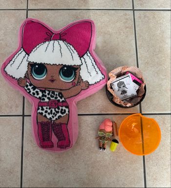 Coussin + Boule Poupée LOL Surprise