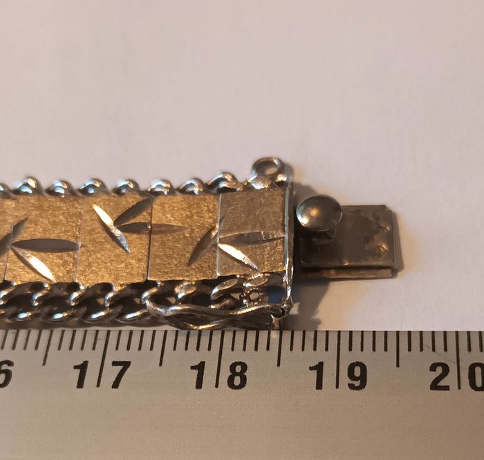Bracelet articulé en argent gravé vintage - photo numéro 3