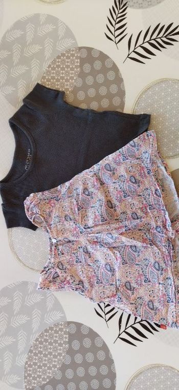 lot tunique et tee shirt