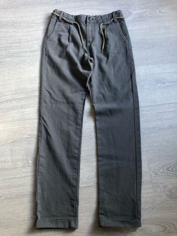 Pantalon gris 12 ans neuf