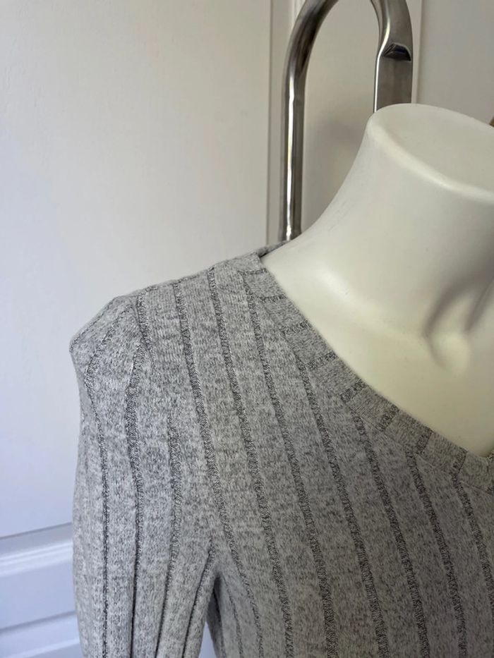 Top gris - photo numéro 6