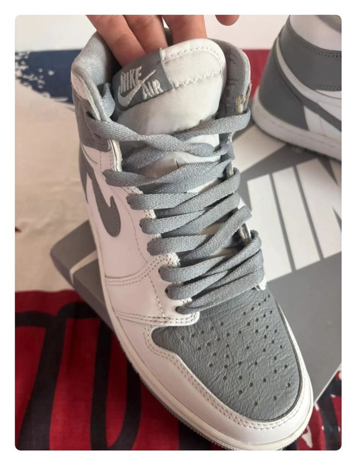 Air Jordan 1 High rétro Og taille 38 grise et blanche - photo numéro 8